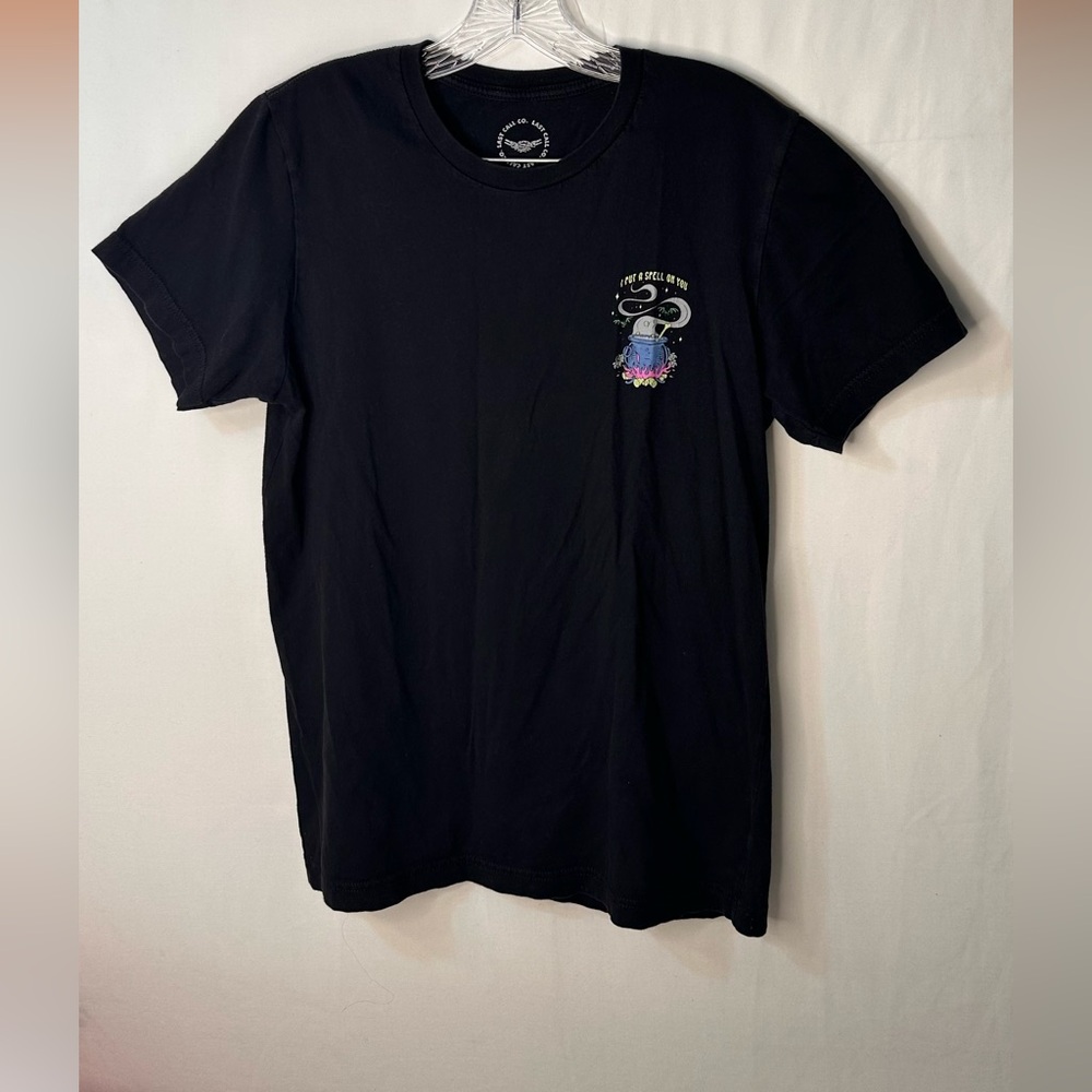 Black Short Sleeve Tee Men’s with Graphic Design I Put A Spell On You Size M